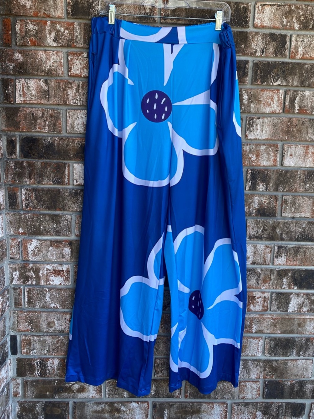 Blue Floral Wide-Leg Two-Piece Set - Women's - Picture 4 of 8
